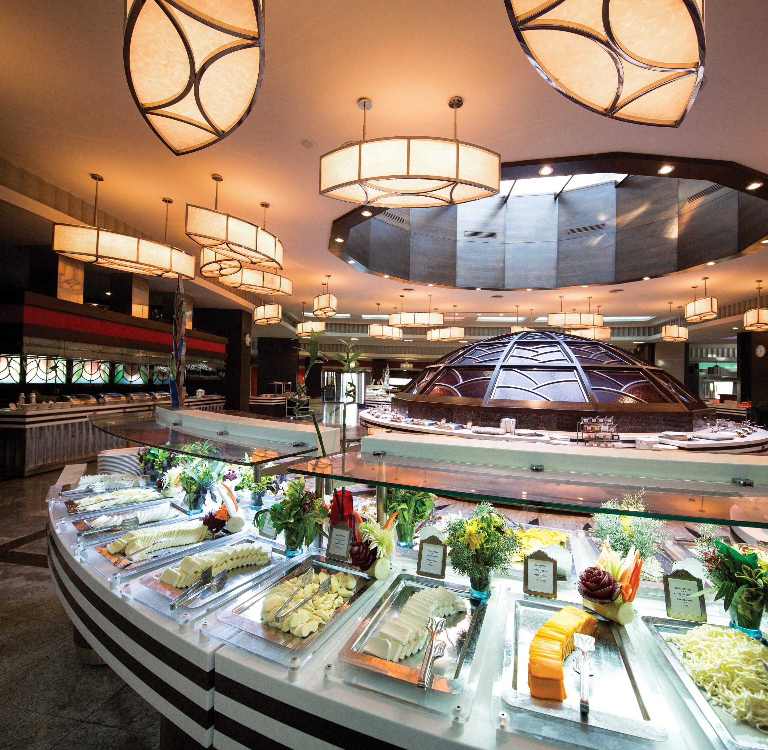 DIAMOND MAIN RESTAURANT 3