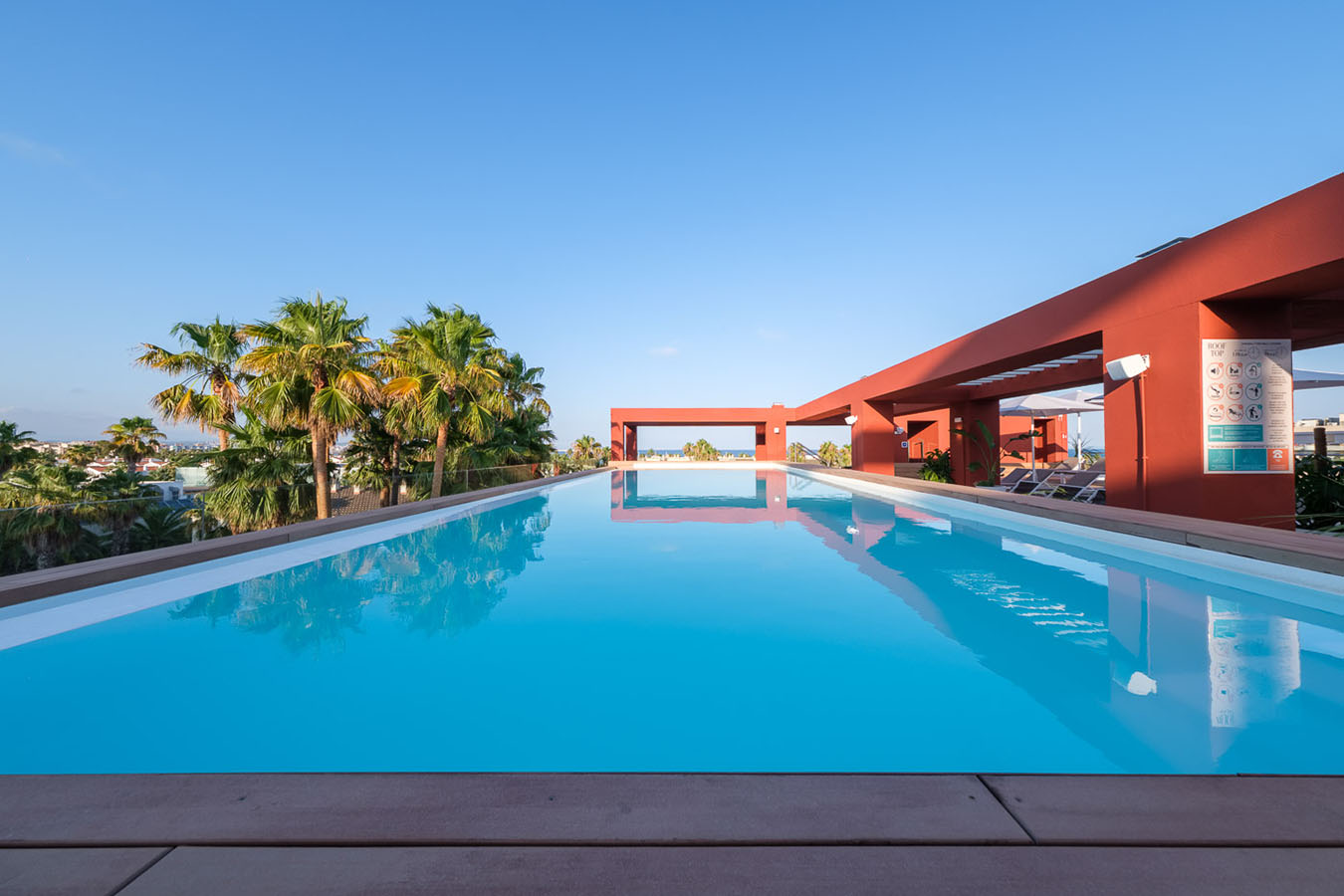Fotografias de las instalaciones del hotel Estival Almaris en La Pinedas