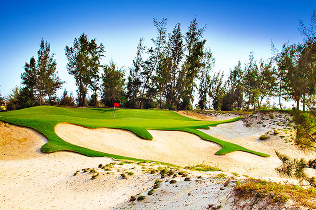 Hole 7a. PHOTO CREDIT: Tom Harack, for Mandarin Media