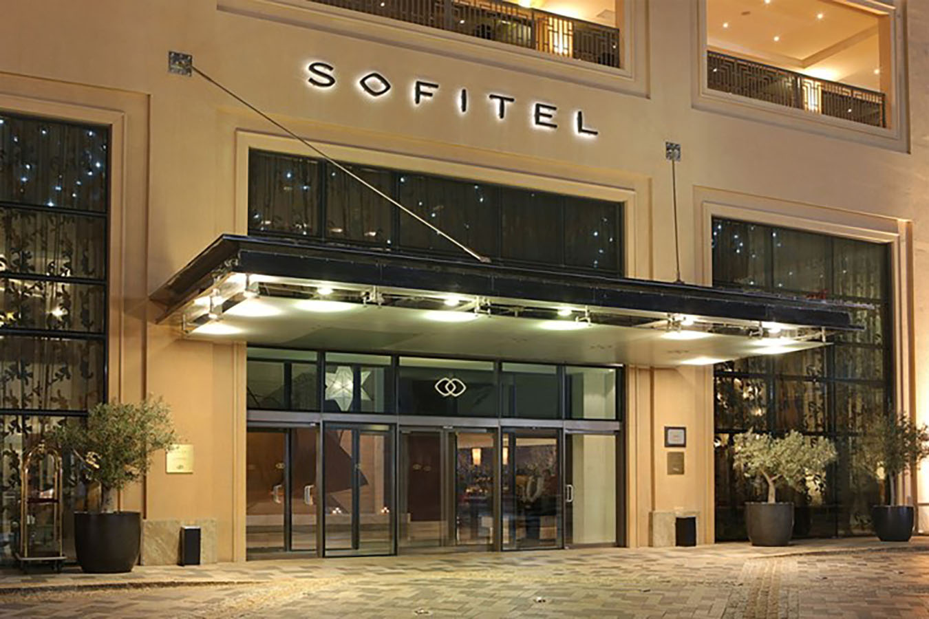 sofitel-dubai-01